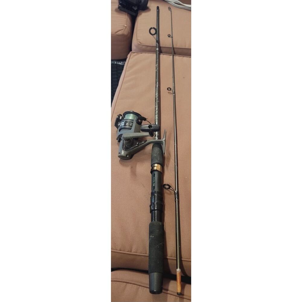 Abu Garcia 6'6" 2 Piece ACCU balance MeD Action With ACCU BAL 300 REEL COMBO - Picture 5 of 7